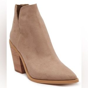 ABOUND Callan Fab Pointy Suede Booties | Pointed Toe Chunky Block Heel | 8.5M